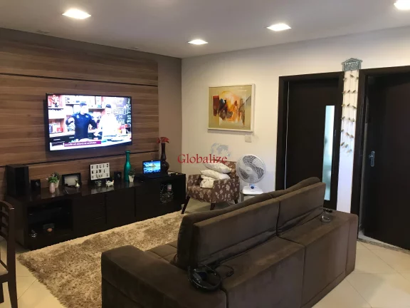 Imagem SOBRADO, 4 QUARTOS, 3 SUÍTES, 1 QUATRO DE EMPREGADA COM BANHEIRO, GARAGEM COBERTA, PISCINA E CHURRASQUEIRA
