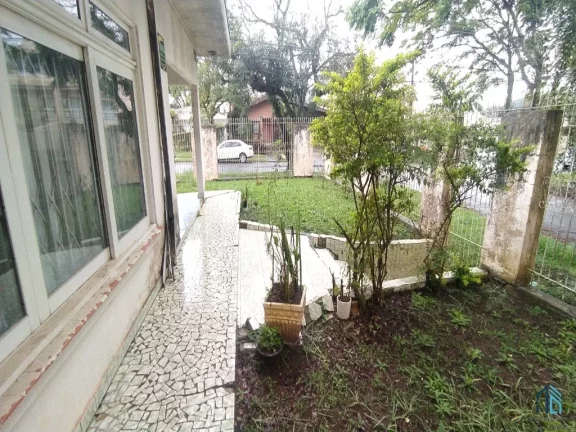 Imagem Terreno no Tarumã, com casa em Curitiba PR