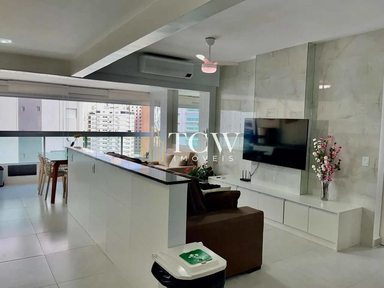 Imagem Apartamento à Venda nas Astúrias | 105 m² | 3 Dormitórios, 1 Suíte | 2 Vagas | Guarujá/SP
