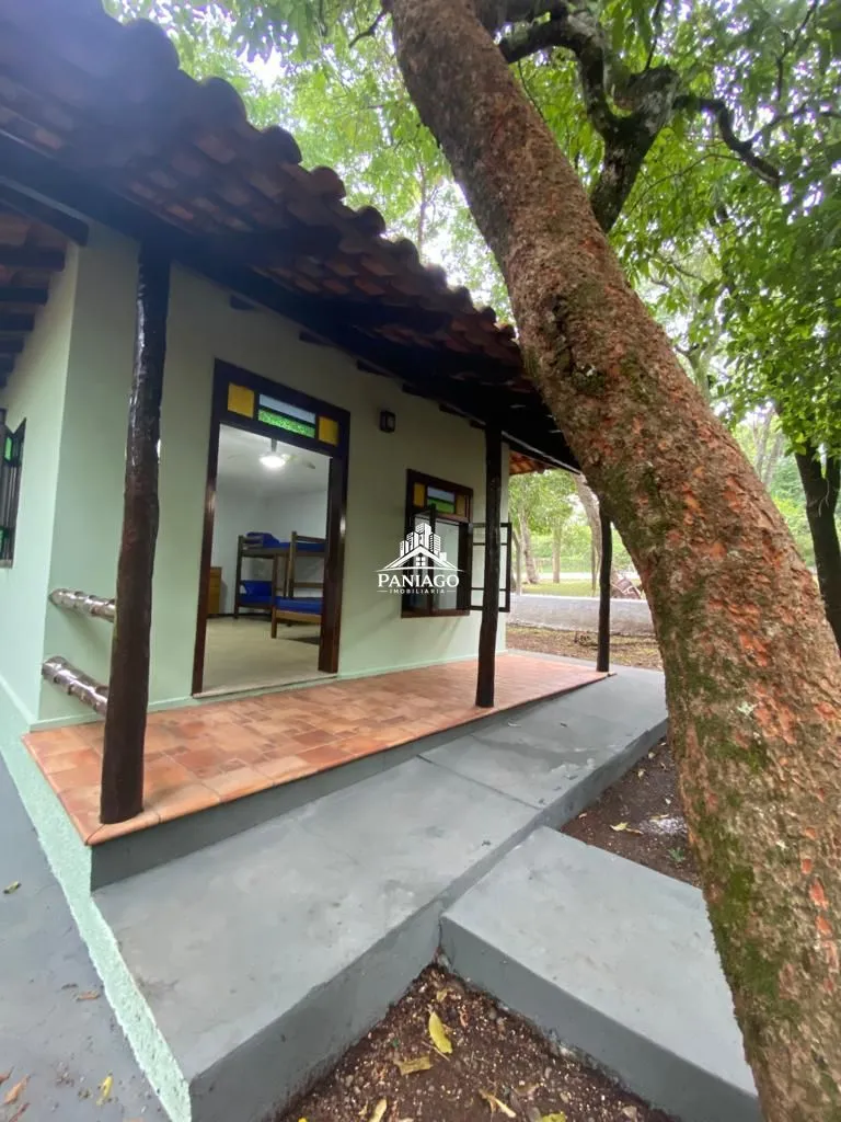 Imagem Casa com Amplo Terreno e Potencial para Pousada à Venda em Chapada dos Guimarães