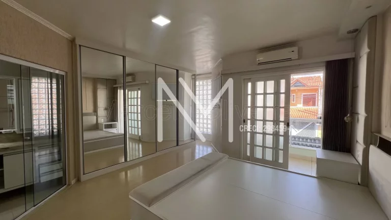 Imagem Casa Sobrado à Venda 3 Quartos 1 Suíte 187m² - Bairro Ana Maria