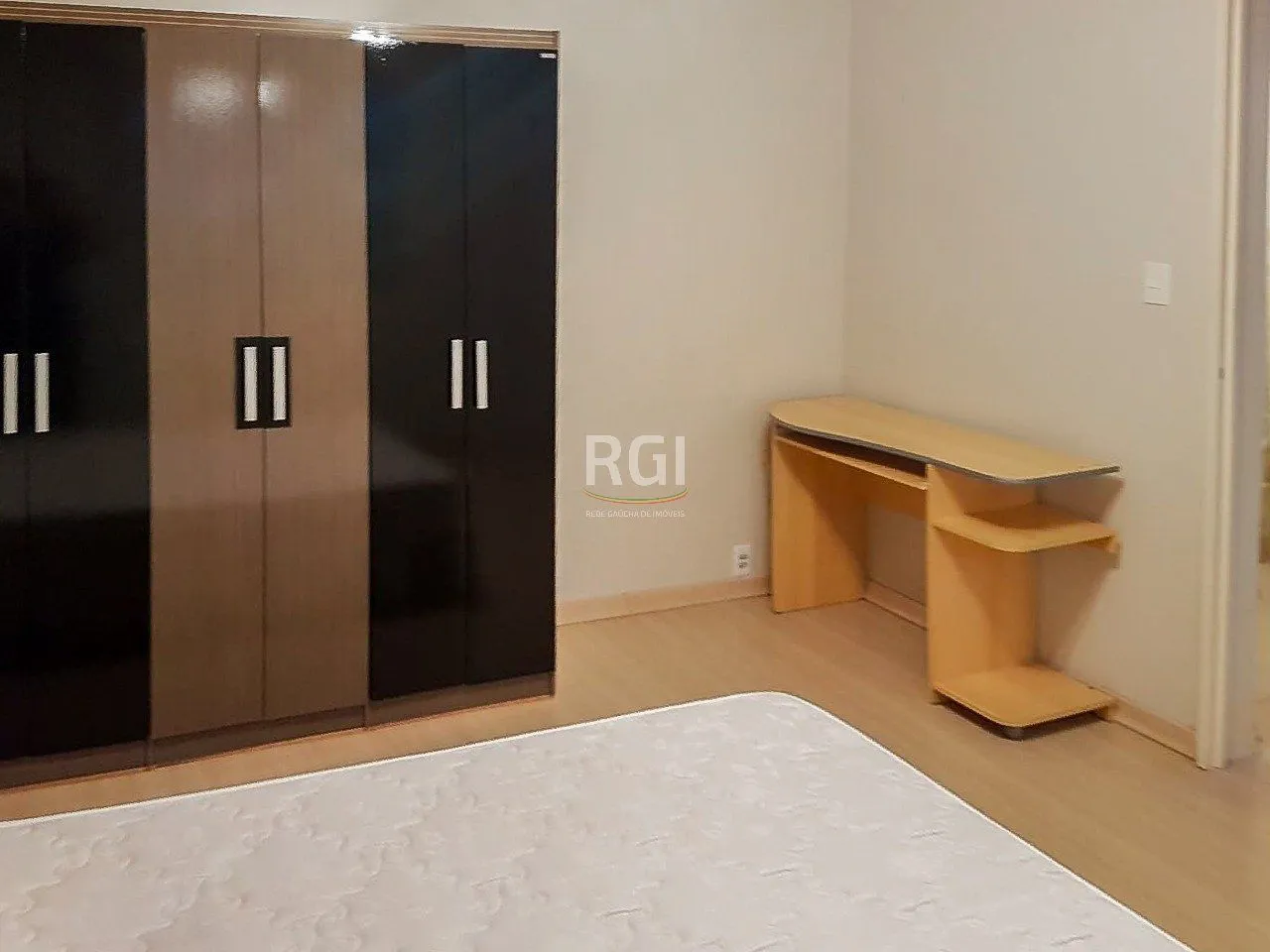 Imagem Apartamento para Venda - 42m², 1 dormitório, 1 vaga - Cidade Baixa