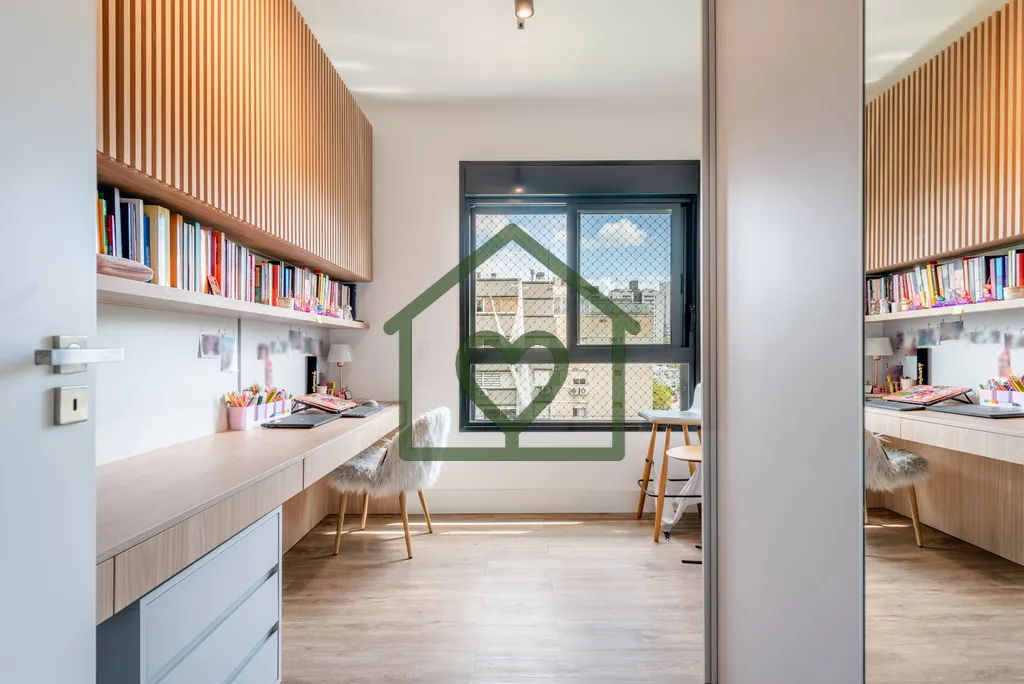 Imagem Lindo apartamento mobiliado de 70m² no bairro Boa Vista, Porto Alegre. Com 2 suítes e 2 vagas de g...