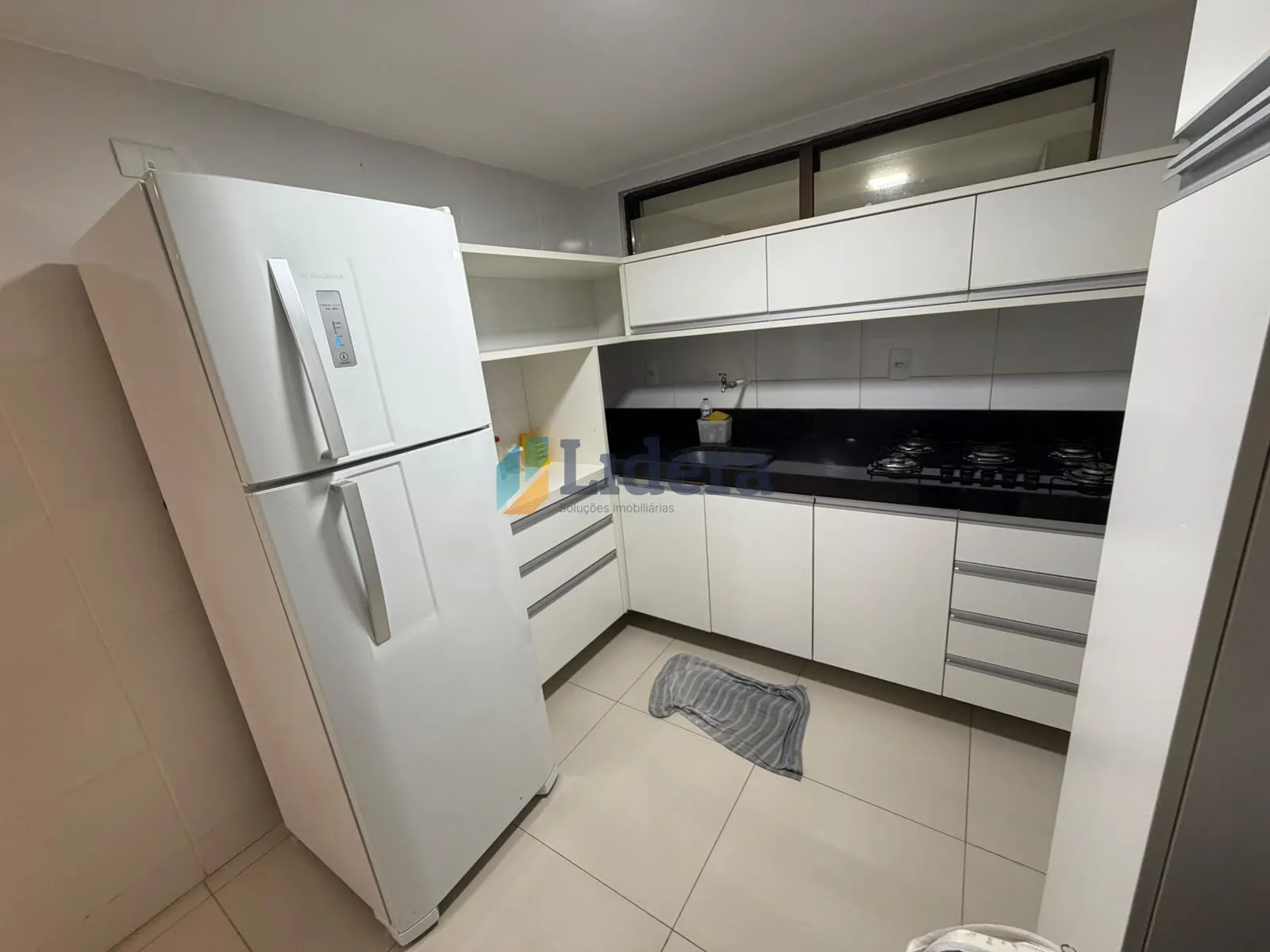 Imagem Apto espaçoso - 74,46m² - 2 quartos - 1 suite - 1 vaga fixa / 1 vaga rotativa - em Intermares, Cabedelo/PB