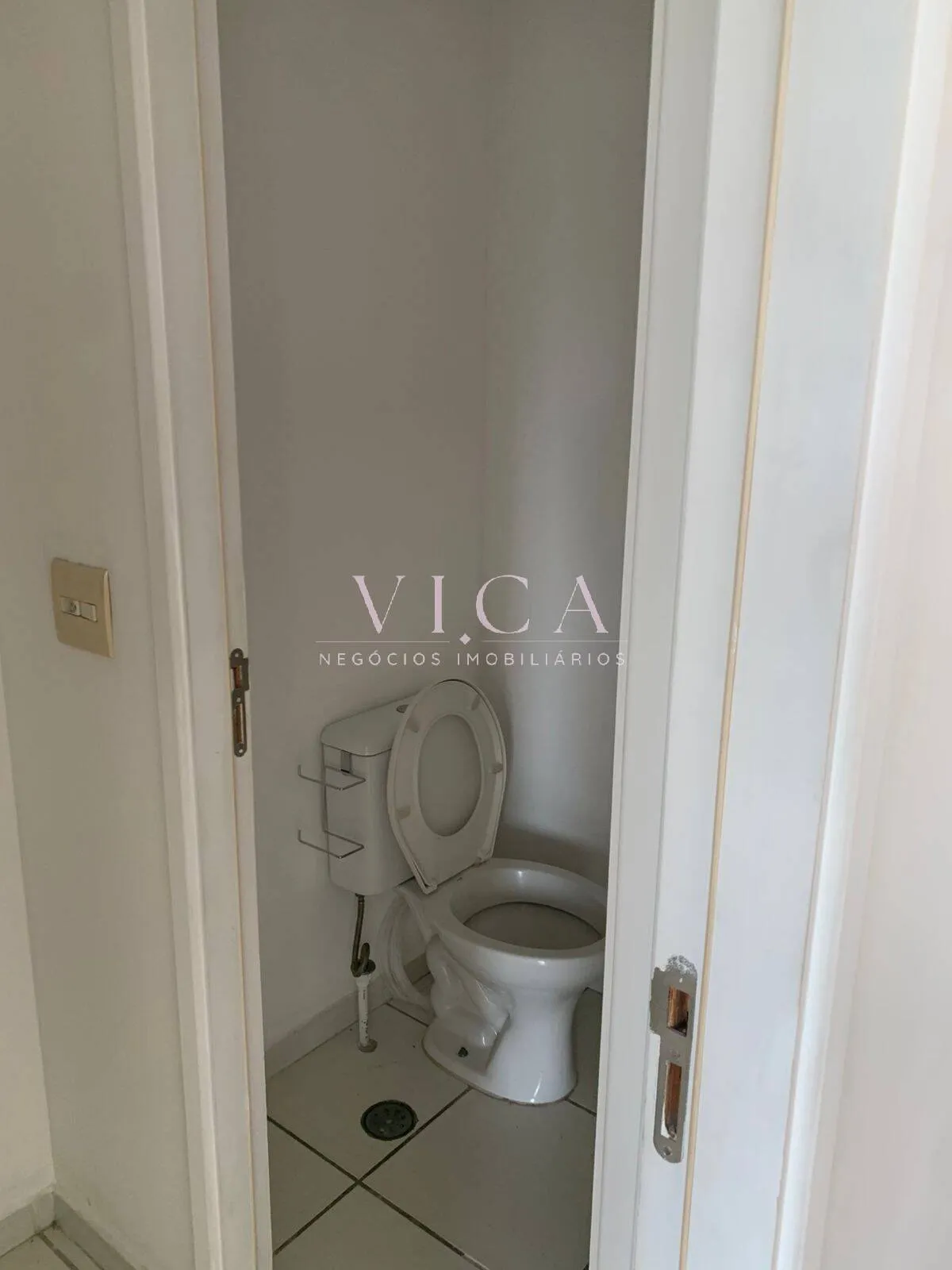 Imagem Sala Com 56m² para aluguel por R$ 3.500,01 - Alphaville/SP
