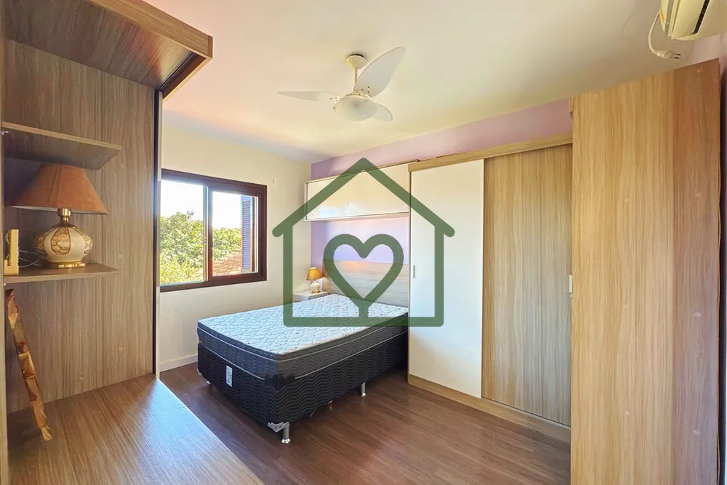 Imagem Está excelente casa destaca-se pelo conforto, amplitude e excelente distribuição dos ambientes, i...