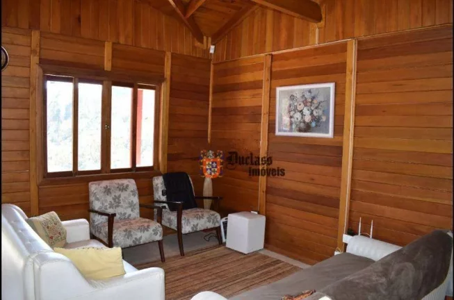 Imagem Chácara com 3 dormitórios à venda, 2350 m² por R$ 650.000,00 - Descansópolis - Campos do Jordão/SP
