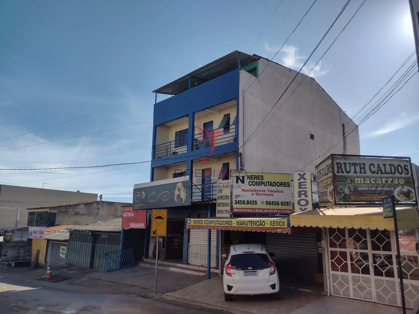 Imagem PRÉDIO MISTO | QR 408 | SAMAMBAIA NORTE - DF - R$ 1.350.000 | Renda Mensal ~R$ 10.000