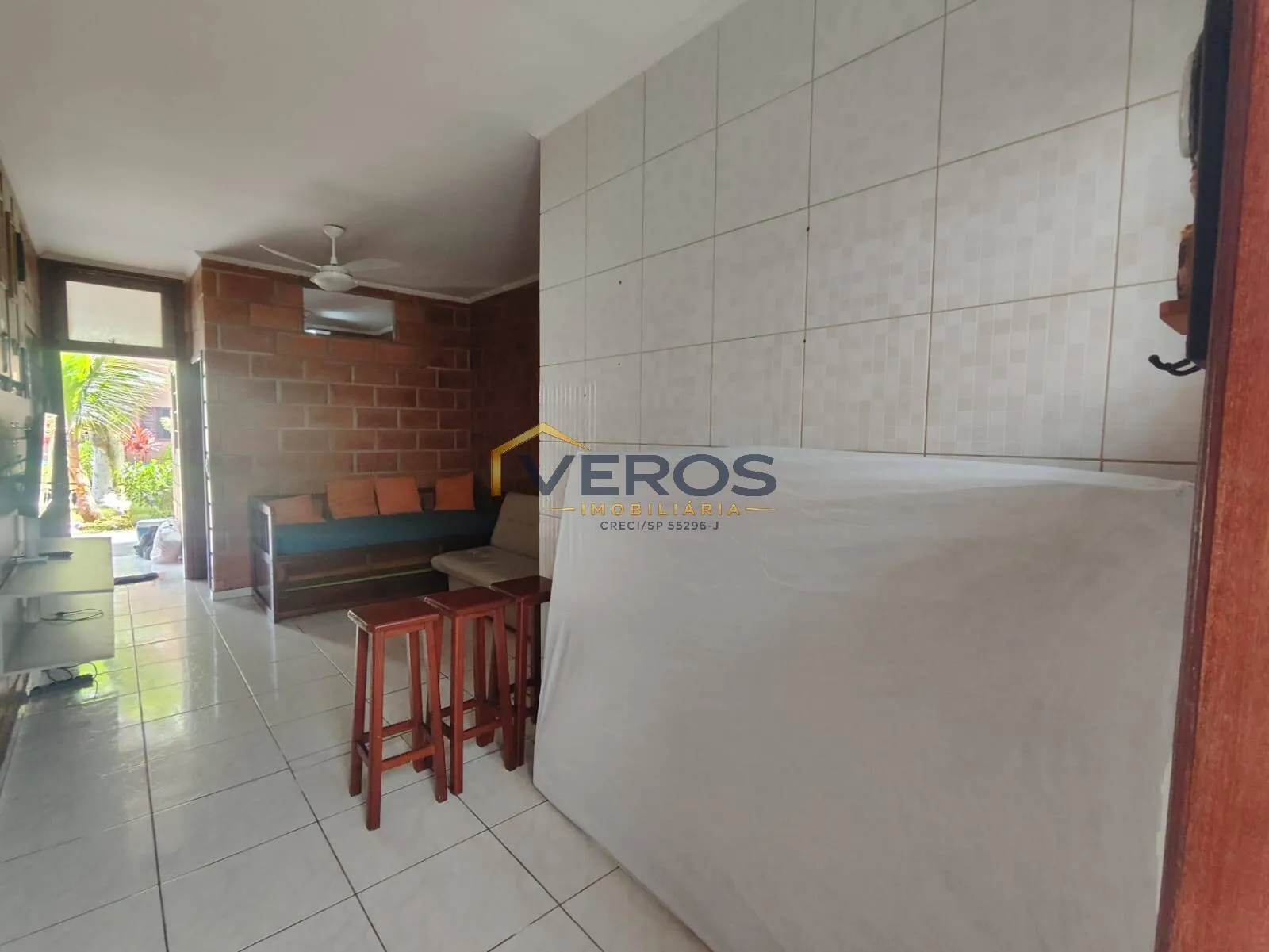 Imagem Apartamento Pequeno Mobiliado à Venda na Martim de Sá Caraguatatuba