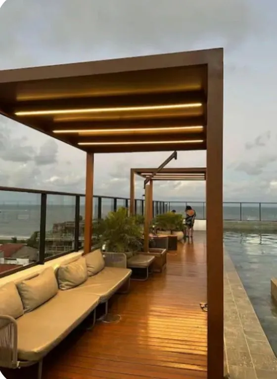 Imagem Loft moderno no Bessa, a 50m do mar, com suíte climatizada, coworking, piscina e segurança 24h.