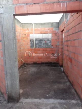 Imagem Descubra o conforto e a elegância de uma casa térrea de alto padrão, projetada para oferecer uma ...