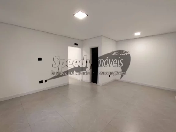 Imagem Casa para venda em Santos, sobreposta alta no Embaré
