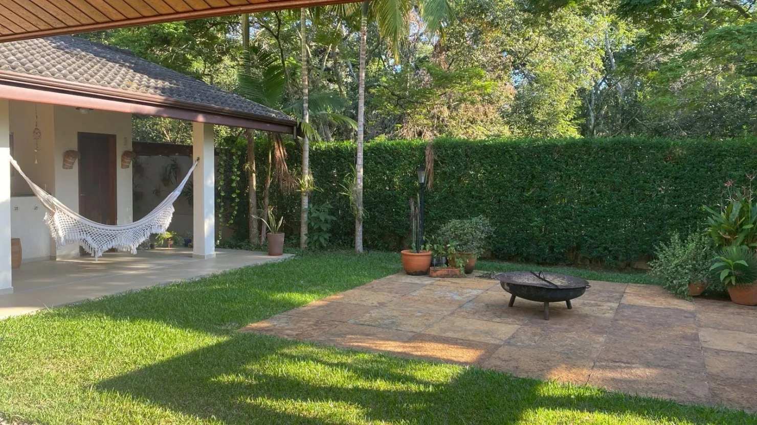Foto do imóvel Casa para Locação 4 Quartos, 2 Suites, 2 Vagas, 700M², Condomínio Colonial Village, Pindamonhangaba - SP