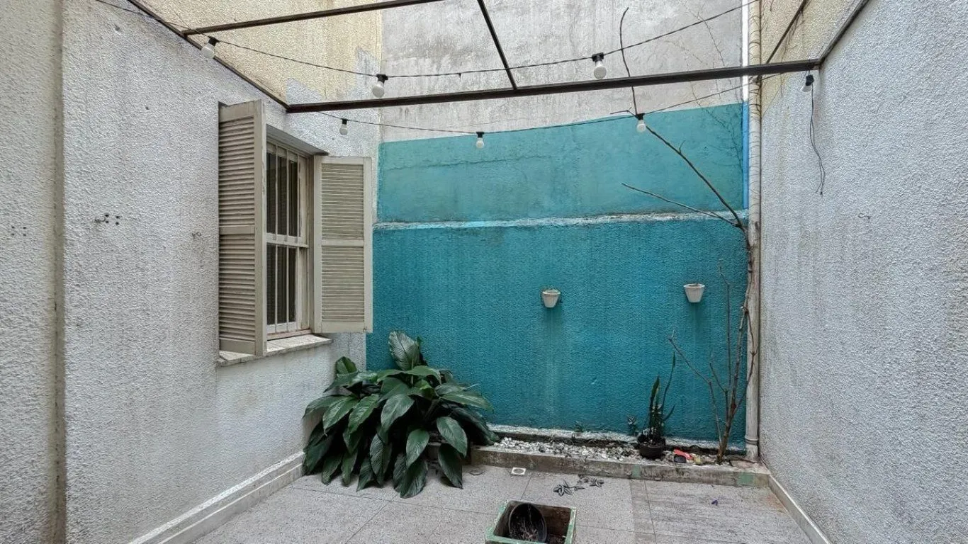 Imagem Apartamento com 2 quartos e 77m² à venda em Bom Fim, Porto Alegre. Rua Tomaz Flores, Bom Fim, Porto Alegre
