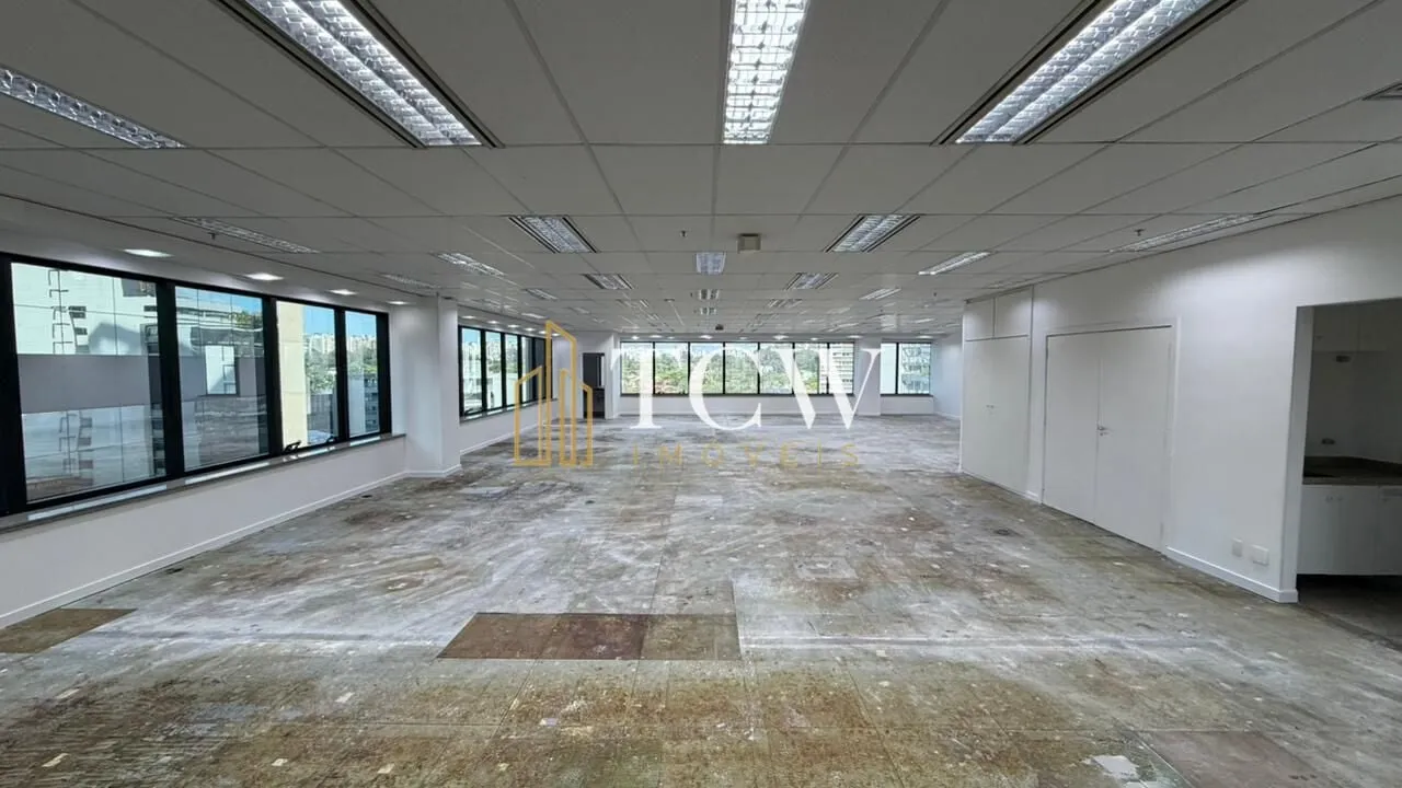 Imagem Conjunto Comercial para Locação no Itaim Bibi | 238 m² | Vão Livre | 7 Vagas | São Paulo/SP