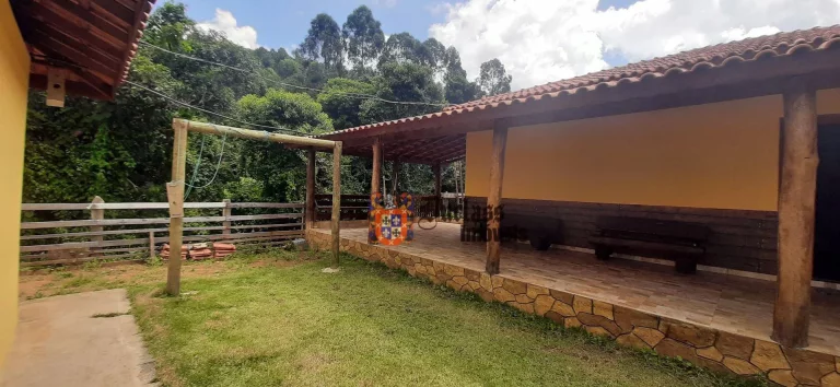 Imagem Chácara com 3 dormitórios à venda, 8000 m² por R$ 680.000,00 - Pinhal Grande - Toledo/MG