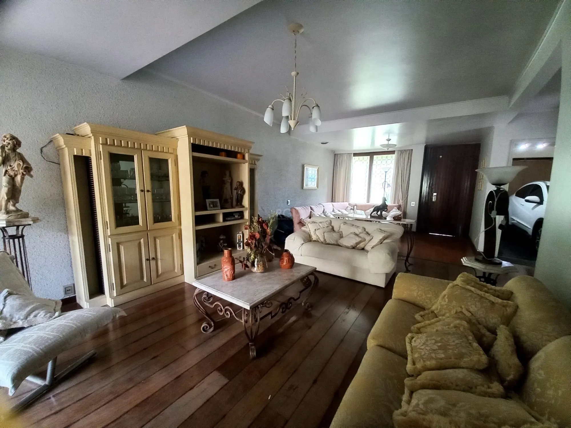 Imagem Casa para Venda - 300m², 4 dormitórios, sendo 1 suites, 2 vagas - Santana