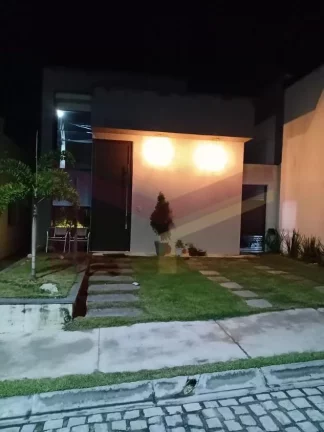 CASA EM CONDOMINIO