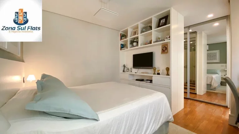 Imagem Apartamento à Venda Em Moema Com 3 Suítes e 3 Vagas - 326m
