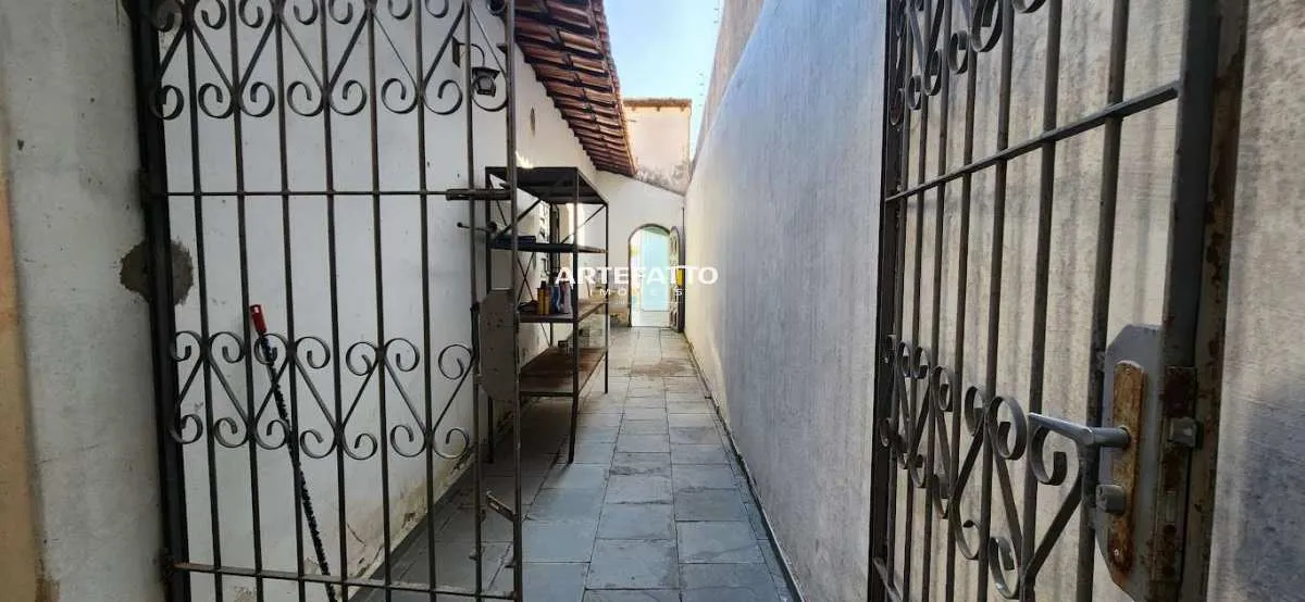Imagem Casa à venda em Mogi das Cruzes, Vila Lavínia, com 3 quartos, 500m2
