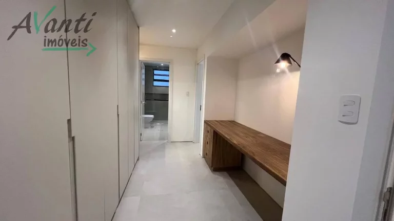 Imagem Apartamento Alto Padrão à Venda no Boqueirão em Santos