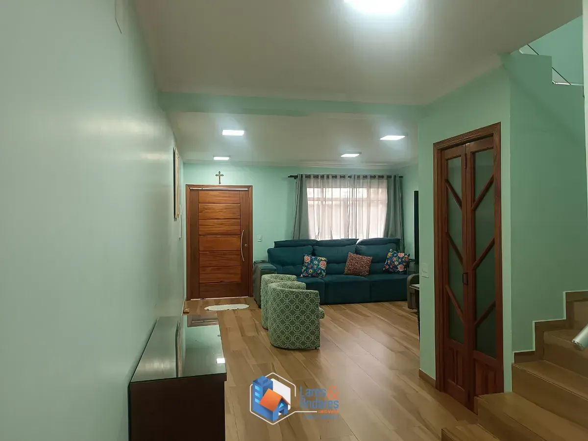 Imagem Sobrado para venda em Vila Basileia com 4 quartos, sendo 3 suítes, 240m²