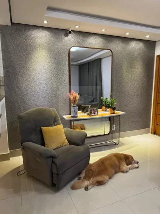 Imagem Casa em Condomínio de Luxo em Cuiabá-MT - 3 Quartos, 1 Suíte, 3 Salas, 2 Banheiros, 2 Vagas de Garagem - 158m². Venha Conferir!