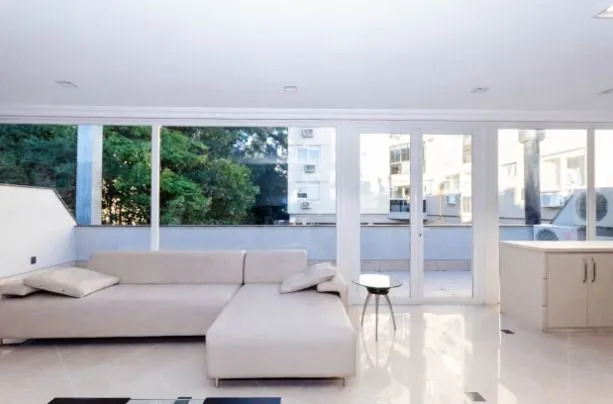 Imagem Apartamento à venda em Porto Alegre, Auxiliadora, com 1 quarto, 120m2