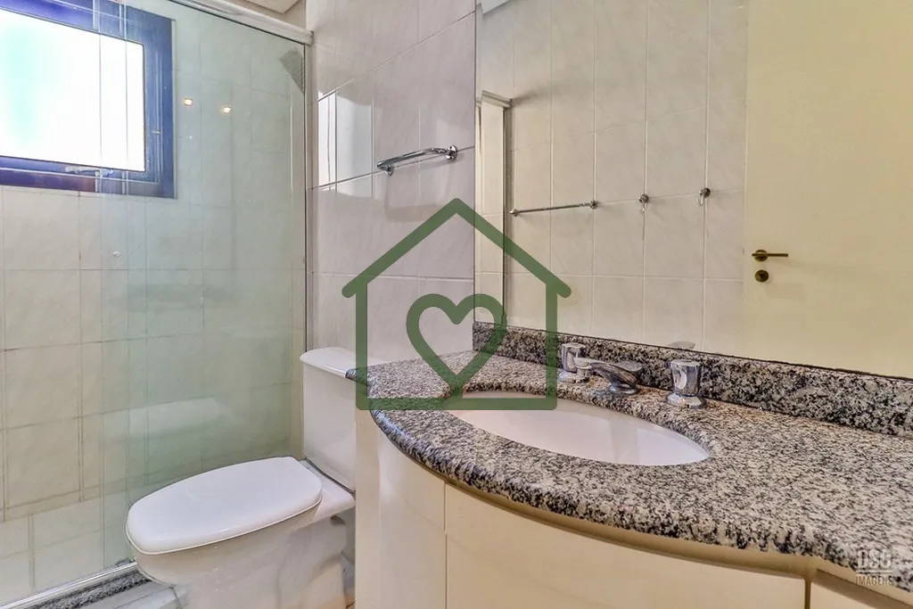 Imagem Já pensou morar em uma das ruas mais charmosas de Porto Alegre?

Conheça esse lindo apartamento no...