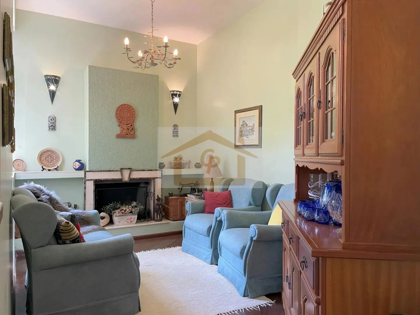 Imagem Magnífica casa bem ao estilo Granjeiros! São 3 suítes 6 Garagens