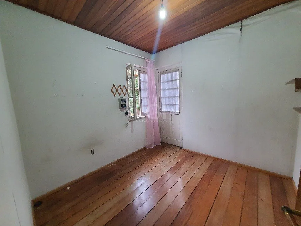 Imagem Casa para Venda - 300m², 3 dormitórios, sendo 3 suites, 5 vagas - Santana