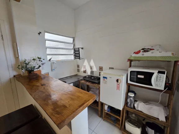 Imagem Apartamento Mobiliado na Quadra da Praia – 1 dormitório, Embaré - Conforto e Praticidade!