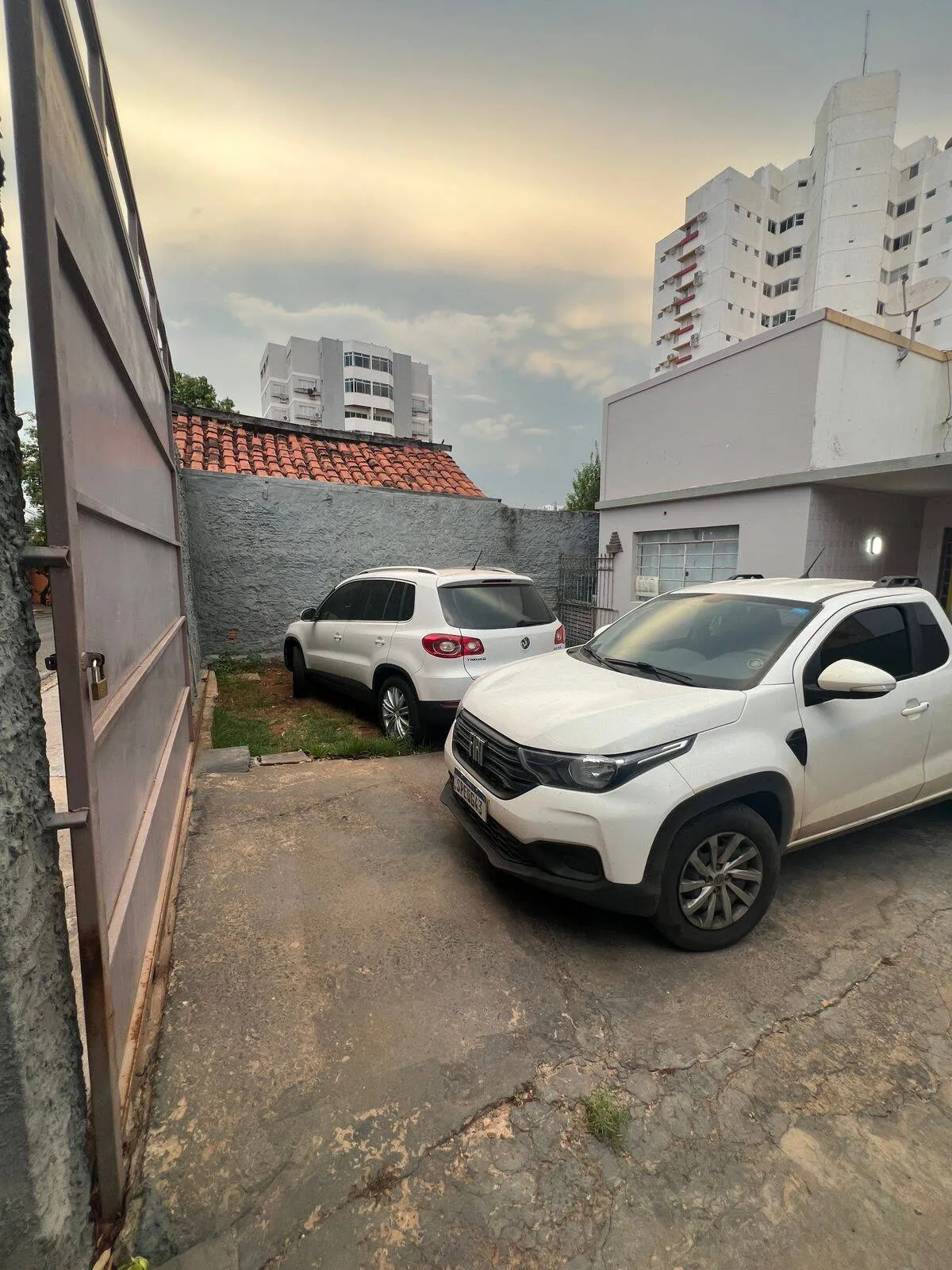 Imagem Casa Goiabeiras - 3 Quartos, Suíte e Amplo Quintal