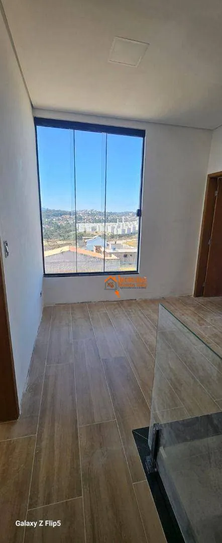Imagem Sobrado com 3 dormitórios à venda, 112 m² por R$ 845.000,00 - Terra Preta - Mairiporã/SP