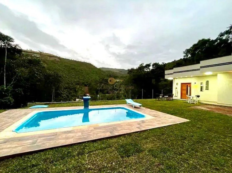 Imagem Casa para Venda em Teresópolis / RJ no bairro Albuquerque