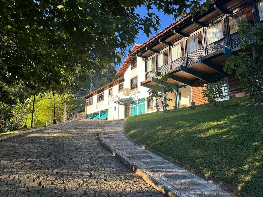 Foto do imóvel Casa para Venda em Teresópolis / RJ em Avenida Mário Freire Marcello