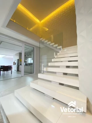 Imagem Casa com 4 quartos e piscina no Parque da Cidade - Barreiras-BA