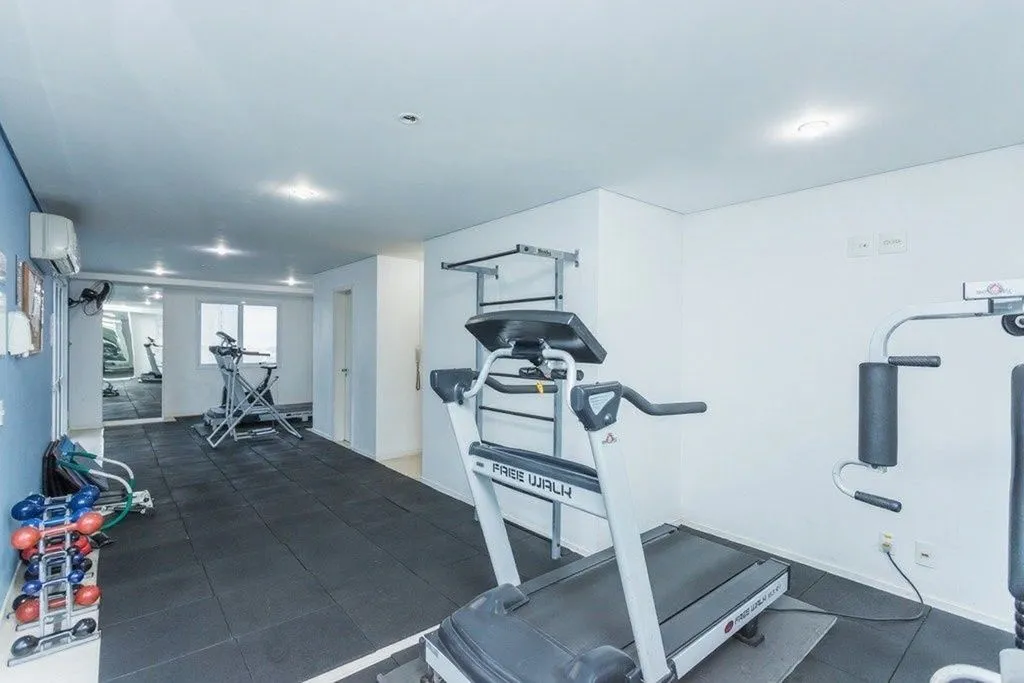 Imagem Vende-se apartamento com 2 quartos (1 suíte), 55m² e 2 vagas - Petrópolis