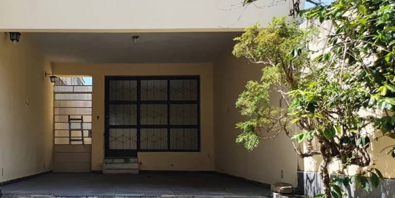 Imagem Casa com 3 Quartos à Venda, 306 m² em Vila Canevari - Cruzeiro