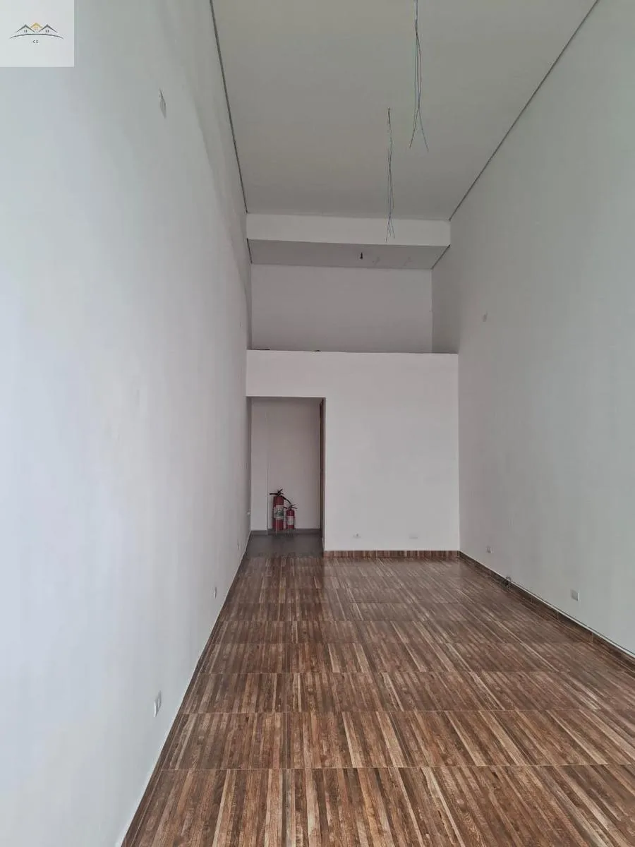 Foto do imóvel Salão Comercial para locação 35m² na Av. Dr. Cesário Mota em Santo André
