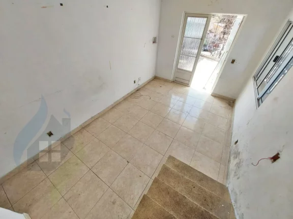Imagem Casa de 2 dormitórios, 1 sala, 2 banheiros, 1 garagem, com 90m² em Rudge Ramos, São Bernardo do Campo