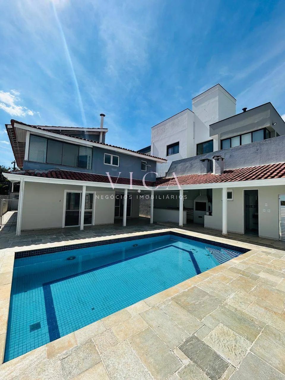 Imagem Casa 400m² 4 dormitórios 4 vagas venda- aluguel por R$14.400/mês Alphaville