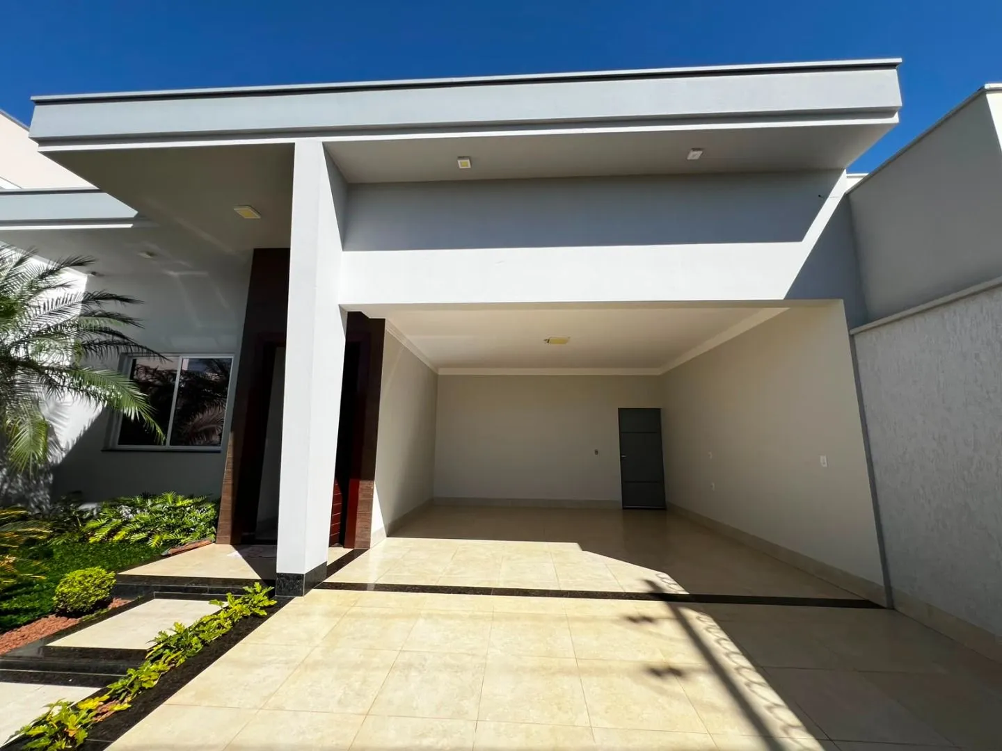 Imagem Casa com 3 dormitórios à venda, 206 m² por R$ 893.000,00 - Alto Limoeiro - Patos de Minas/MG
