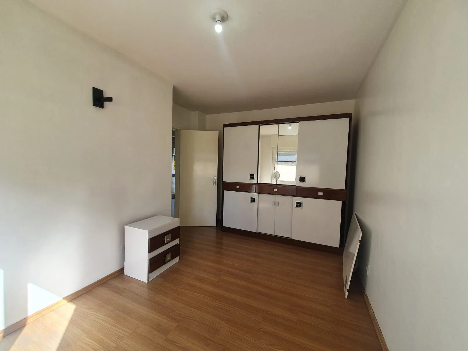 Imagem Apartamento de 2 dormitórios no bairro Azenha para comprar