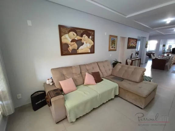 Imagem Casa residencial em condomínio fechado, praia dos Ingleses,localização Privilegiada (50mt da prai...