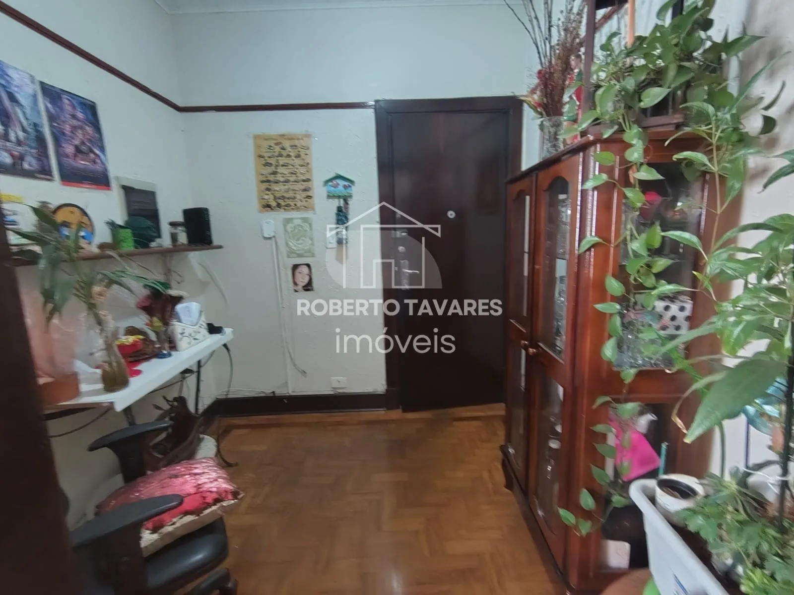 Imagem Apartamento com 2 dormitórios, sala para dois ambientes, cozinha, banheiro, quarto de serviço e banheiro, 1 vaga de garagem....