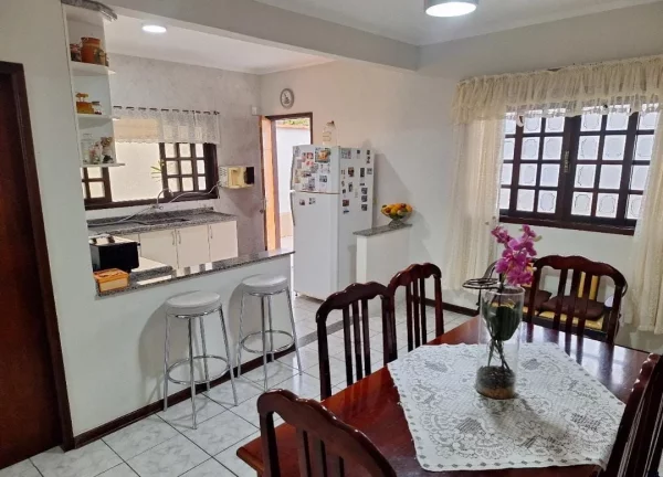 Imagem Sobrado com 3 dormitórios à venda, 214 m² por R$ 742.000,00 - Jardim Altos de Santana II - Jacareí/SP
