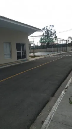 Imagem Casa de Condomínio com 2 Quartos para Alugar, 56 m² em Jardim Layr - Mogi das Cruzes