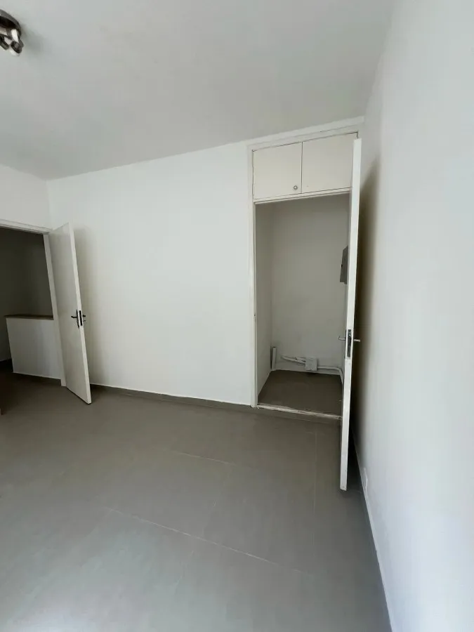 Imagem Casa para Venda em São Paulo, Vila Pompéia, 1 banheiro, 3 vagas