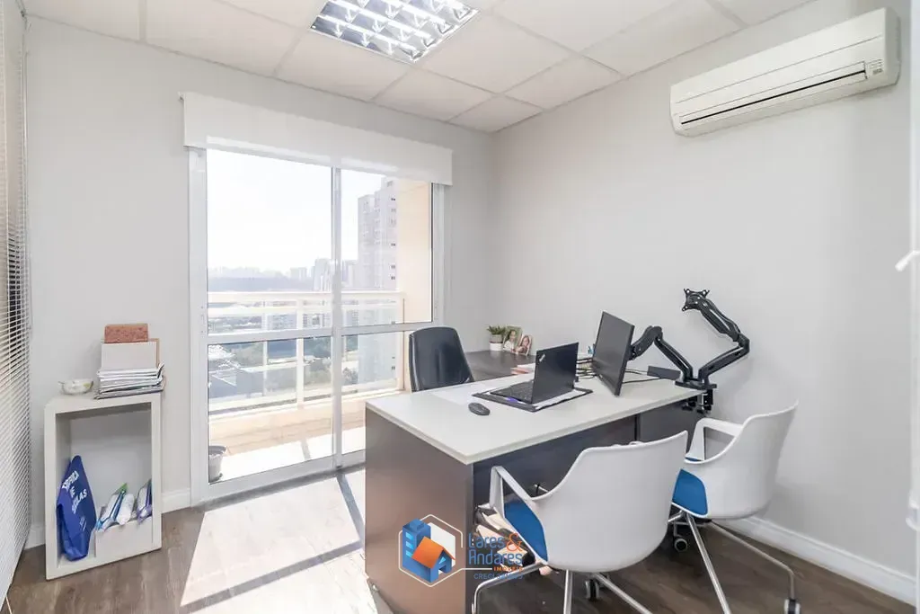 Imagem Sala à venda 5 Vagas 140M² Jardim Promissão São Paulo - SP